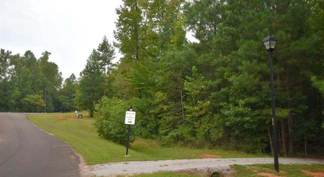 Photo of 39 Anchor Dr, Henderson, NC 27537