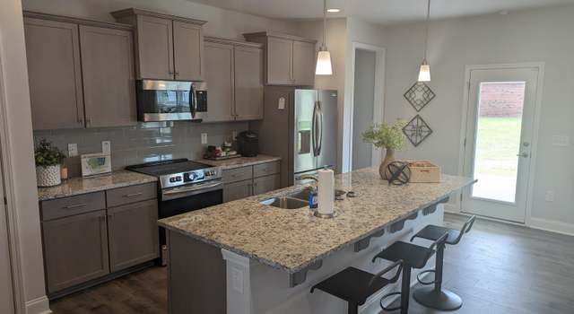 Photo of 214 Spring Forest Dr, Goldsboro, NC 27534