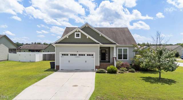 Photo of 16 Woodglen Dr, Clayton, NC 27527