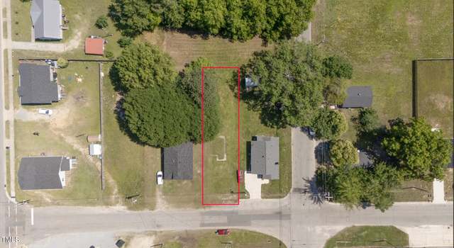 Photo of 309 E Harnett St, Dunn, NC 28334