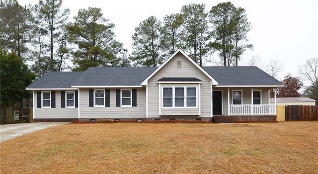 Photo of 3436 Thorndike Dr, Fayetteville, NC 28311
