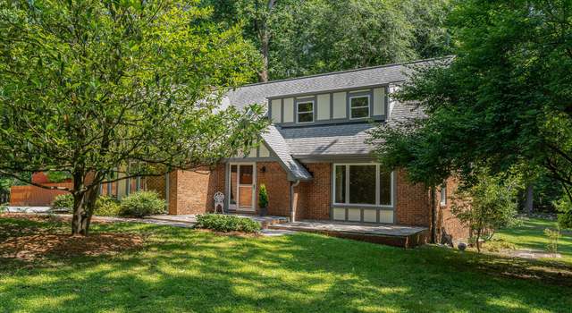 Photo of 106 Wolfs Trl, Chapel Hill, NC 27516