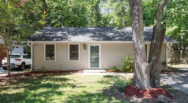 Photo of 208 Scarlett Dr, Chapel Hill, NC 27517
