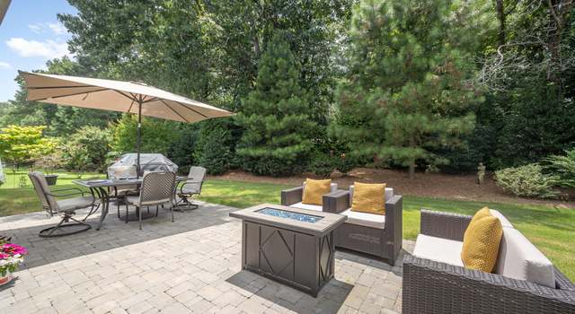 Photo of 3037 Willow Ranch Dr, Fuquay Varina, NC 27526