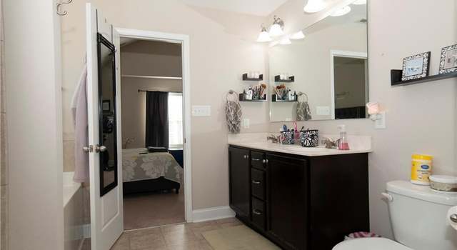Photo of 721 Pecan Grove Loop, Hope Mills, NC 28348