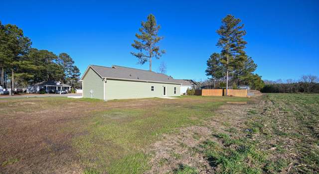 Photo of 404 S Eastwood Dr, Benson, NC 27504