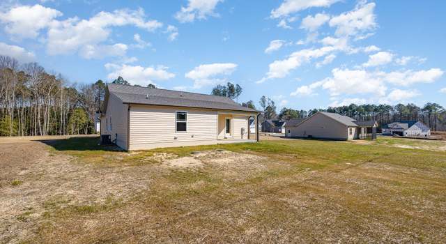 Photo of 122 Wilderness Trl, Smithfield, NC 27577