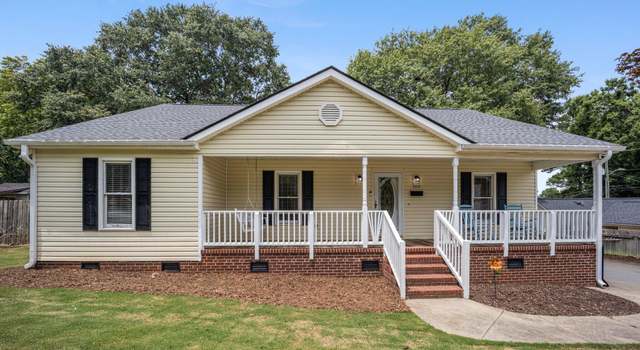 Photo of 304 S Smith St, Clayton, NC 27520