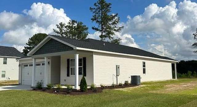 Photo of 111 Pine Needle Dr, Salemburg, NC 28385