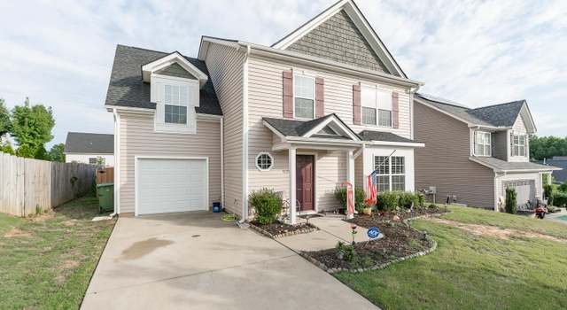 Photo of 929 Ribbonleaf Ln, Fuquay Varina, NC 27526