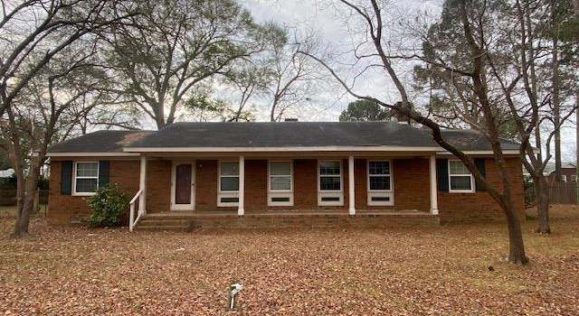 Photo of 107 Chelsea Dr, Dunn, NC 28334