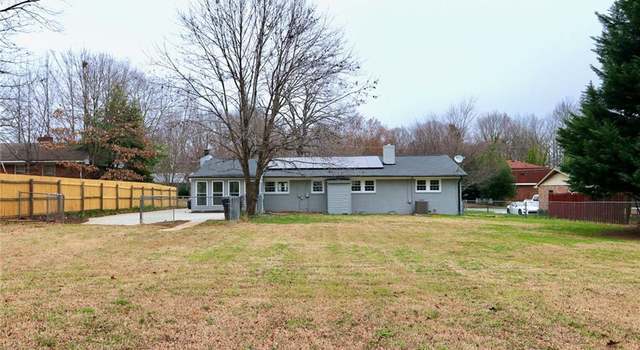 Photo of 705 Shawnee Dr, Burlington, NC 27215
