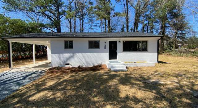 Photo of 720 S Moore St, Clayton, NC 27520