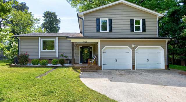 Photo of 1321 Bloomingdale Dr, Cary, NC 27511