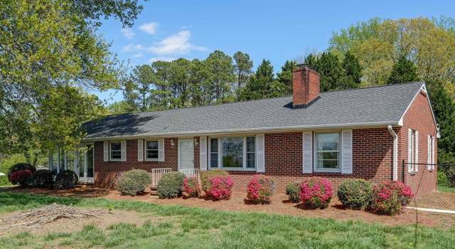 Photo of 6205 Salem Chapel Rd, Walnut Cove, NC 27052