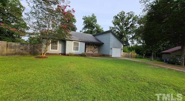 Photo of 900 Penwall Ct, Fayetteville, NC 28303