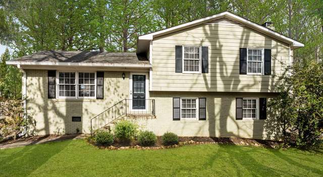 Photo of 1195 Champion Dr, Cary, NC 27511