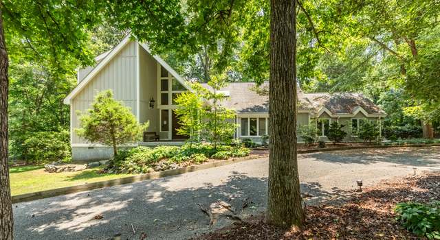 Photo of 32 Whitley Dr, Chapel Hill, NC 27517