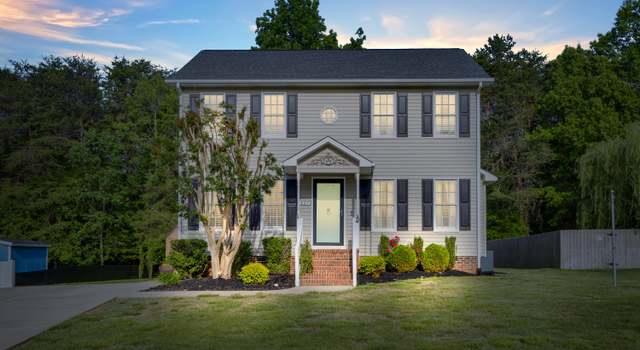 Photo of 827 Lockesley Ln, Burlington, NC 27217