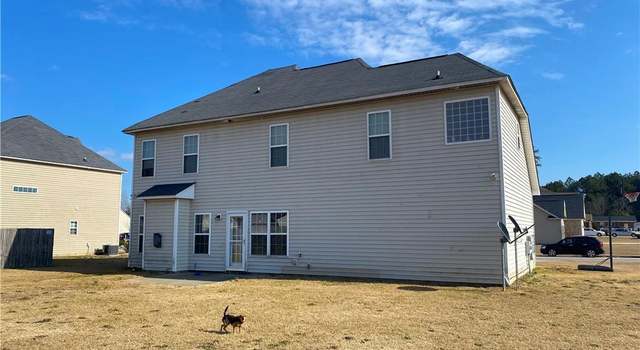 Photo of 121 Feathers Ln, Raeford, NC 28376
