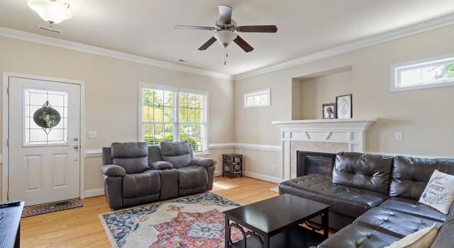 Photo of 801 Myrtle Grove Ln, Apex, NC 27502