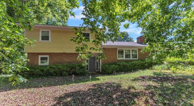 Photo of 2010 Summerdale Dr, Raleigh, NC 27604
