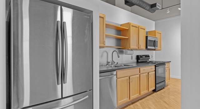 Photo of 700 Market St #214, Chapel Hill, NC 27516