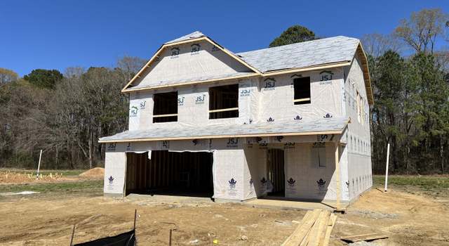 Photo of 5817 Panther Dr, Hope Mills, NC 28348