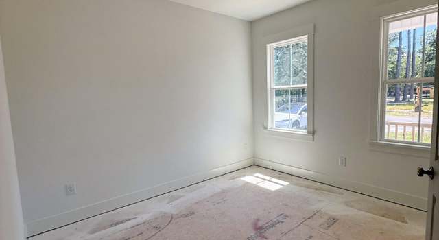 Photo of 213 Maye St, Dunn, NC 28334