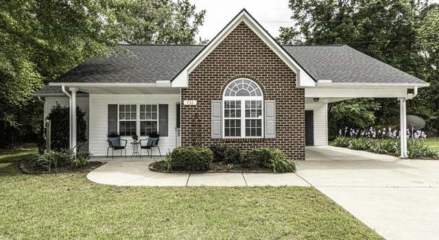 Photo of 732 Westview Ct, Nashville, NC 27856