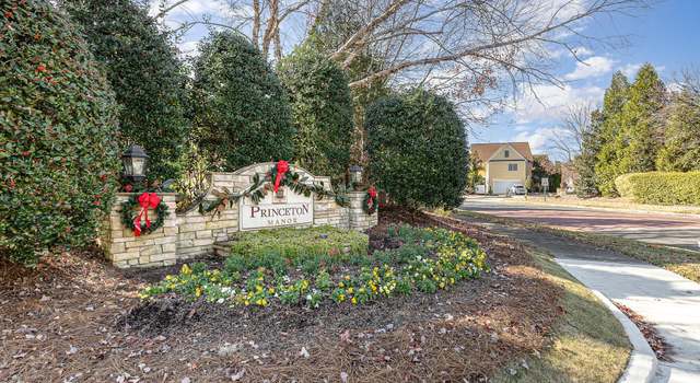 Photo of 1002 Lyndhurst Falls Ln, Knightdale, NC 27545