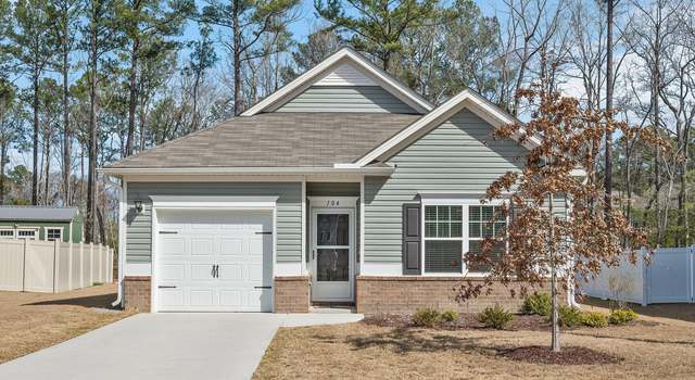 Photo of 104 Flying Point Ln, Clayton, NC 27520
