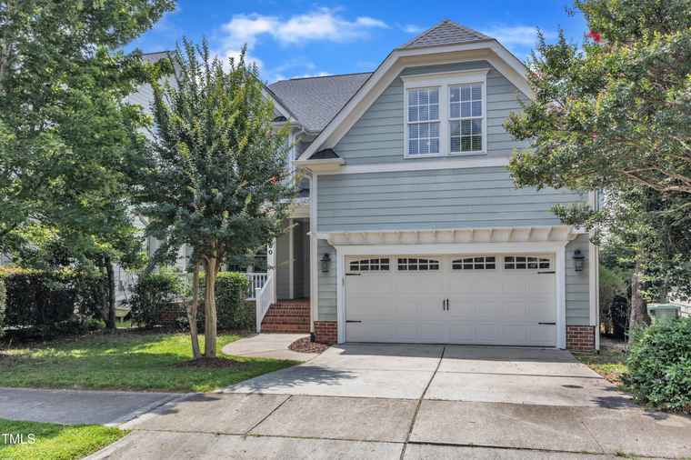 Photo of 500 Chandler Grant Dr Cary, NC 27519