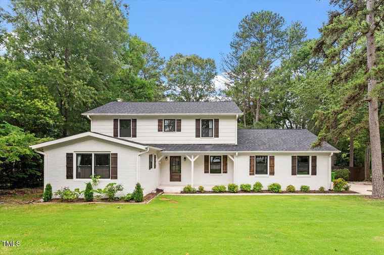 Photo of 4109 Pepperton Dr Raleigh, NC 27606