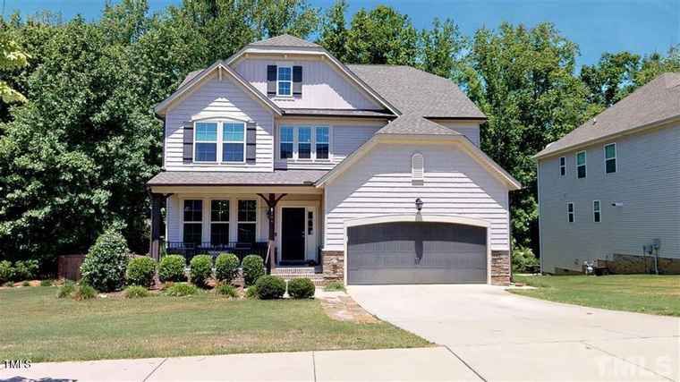 Photo of 104 Abbeville Ln Holly Springs, NC 27540
