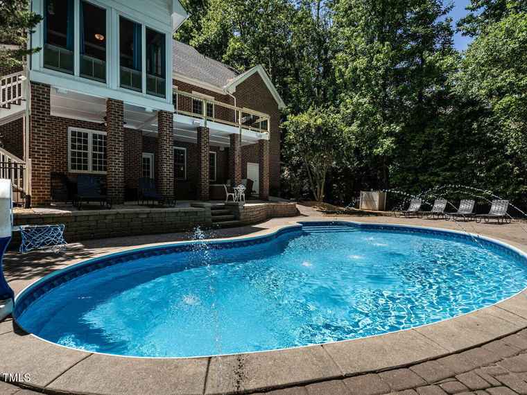 Photo of 91 E Walker Woods Ln Clayton, NC 27527