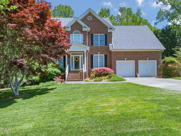 Photo of 8008 Fairlake Dr Wake Forest, NC 27587
