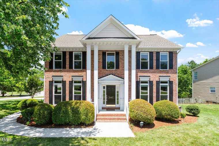 Photo of 318 Riggsbee Farm Dr Cary, NC 27519