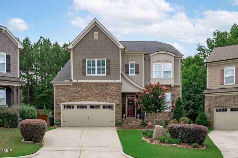 Photo of 224 Birdsgrove Ct Cary, NC 27519