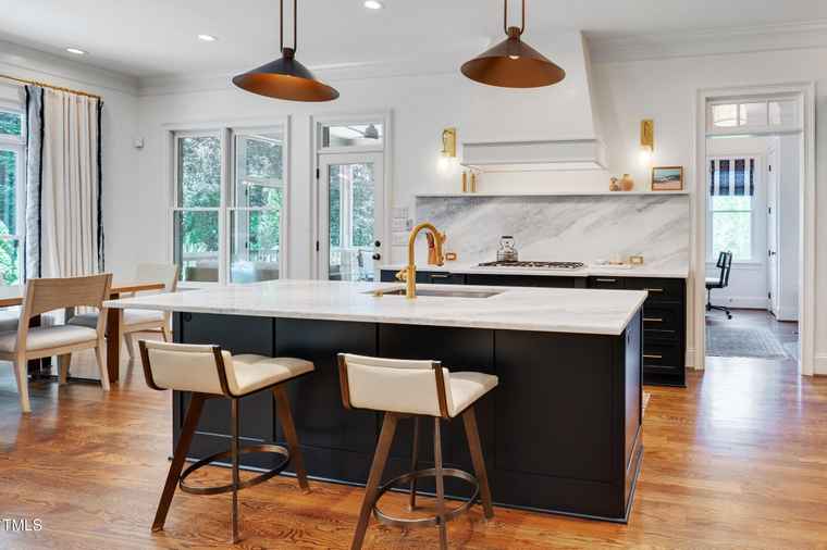 Photo of 401 Westbury Dr Chapel Hill, NC 27516