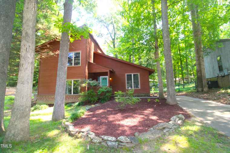 Photo of 906 Flanders St Garner, NC 27529