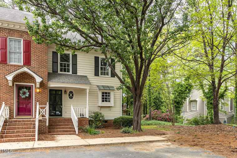 Photo of 6719 Olde Province Ct Raleigh, NC 27609