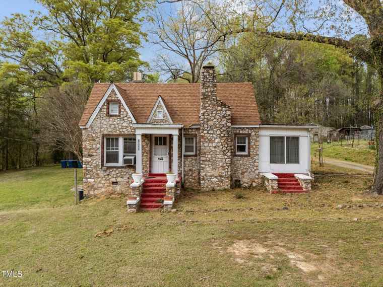 Photo of 1823 E Geer St Durham, NC 27704