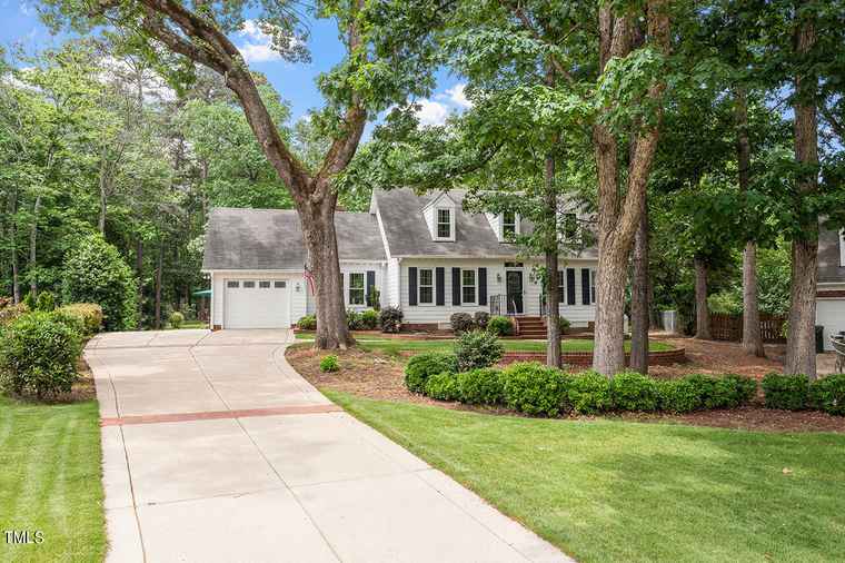 Photo of 8625 Harbor Dr Raleigh, NC 27615
