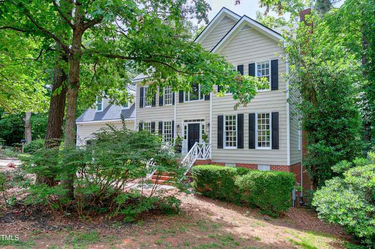 Photo of 108 Whittlewood Dr Cary, NC 27513