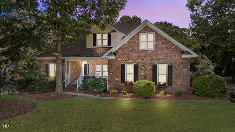 Photo of 306 Parkridge Dr Clayton, NC 27527