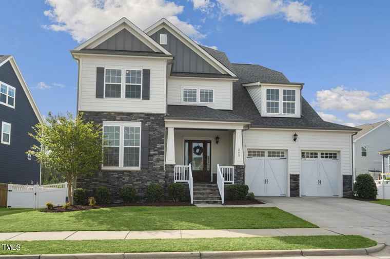 Photo of 205 Muller Oaks Dr Holly Springs, NC 27540
