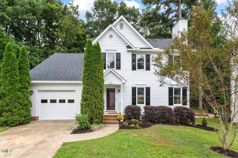 Photo of 317 Arvo Ln Cary, NC 27513