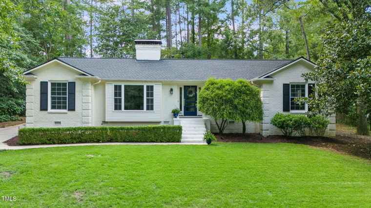 Photo of 802 Churchill Dr Chapel Hill, NC 27510