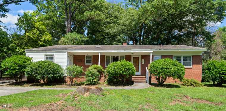 Photo of 905 Aversboro Rd Garner, NC 27529